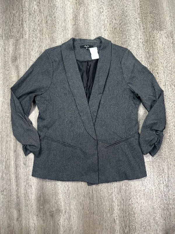 casual women's coatsBlazer By LEIGHTON In Grey, Size: Xl