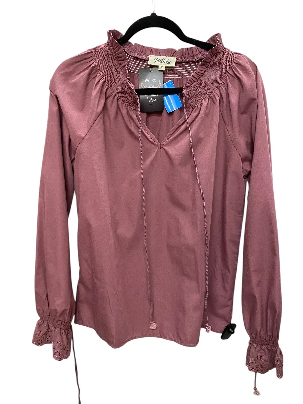 women's tops for those who want to stay on top of the latest fashion trends and wear pieces that are both stylish and on-trendTop Long Sleeve By Listicle In Pink, Size: S