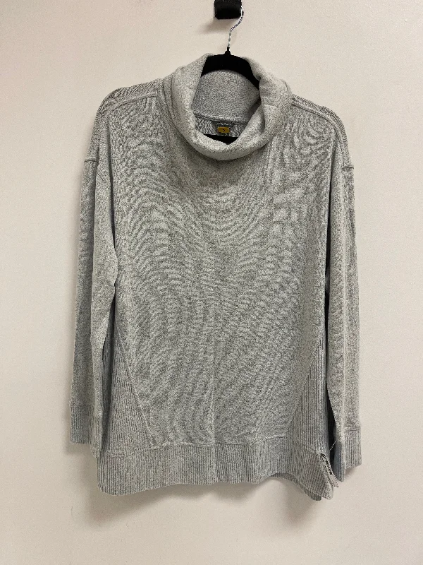 women's tops for casual FridaysTop Long Sleeve By Eddie Bauer In Grey, Size: Xl