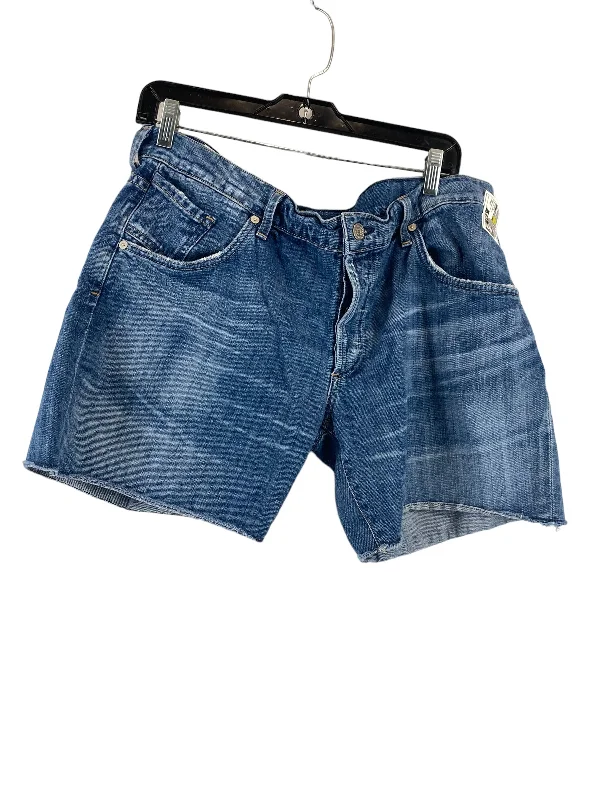 women's buttoned shortsBlue Denim Shorts Clothes Mentor, Size 32