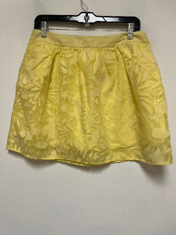 women's figure-flattering business skirtsYellow Skirt Mini & Short Lilly Pulitzer, Size 10